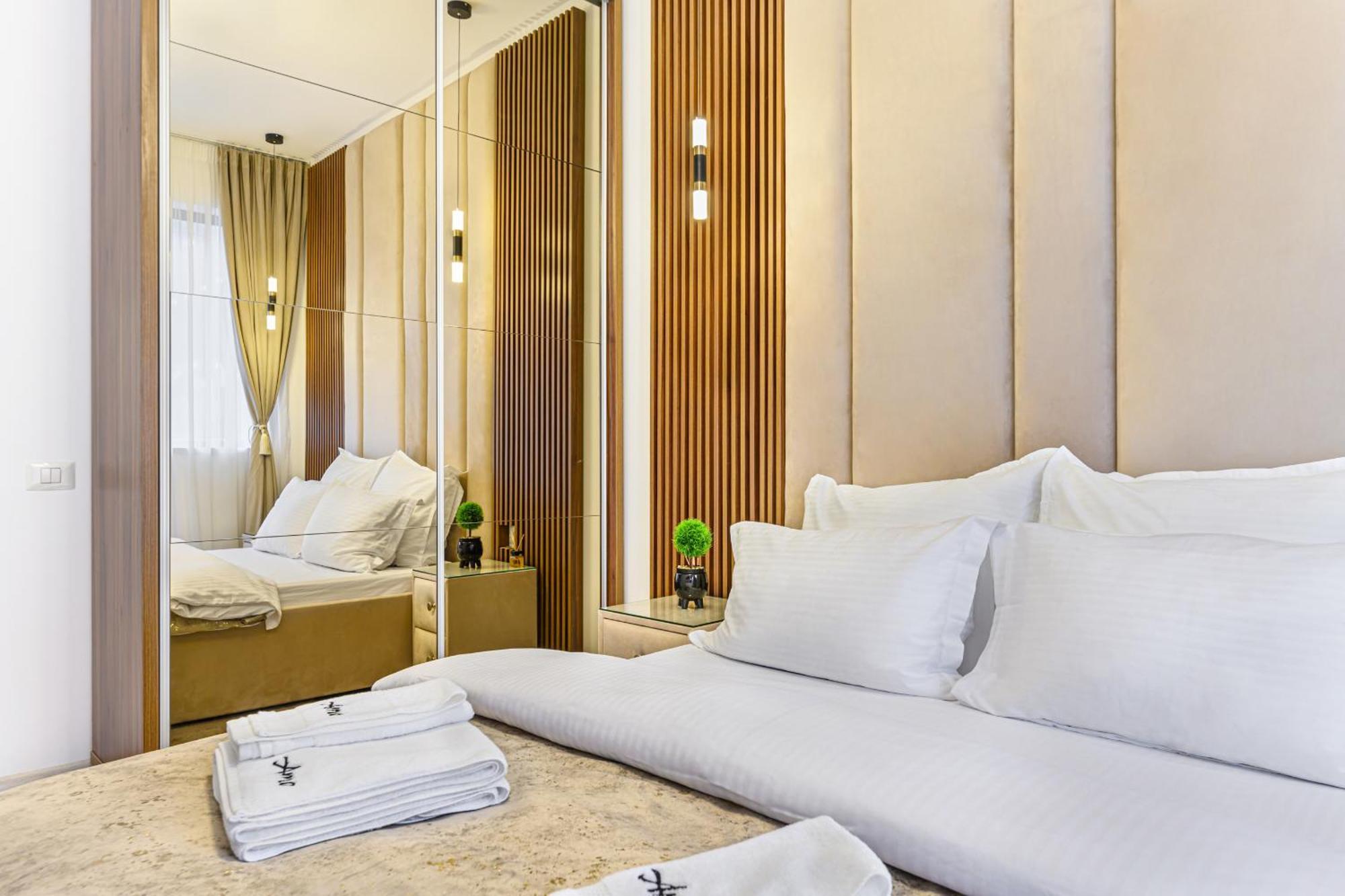 Ama Garden Apartment Buşteni Esterno foto
