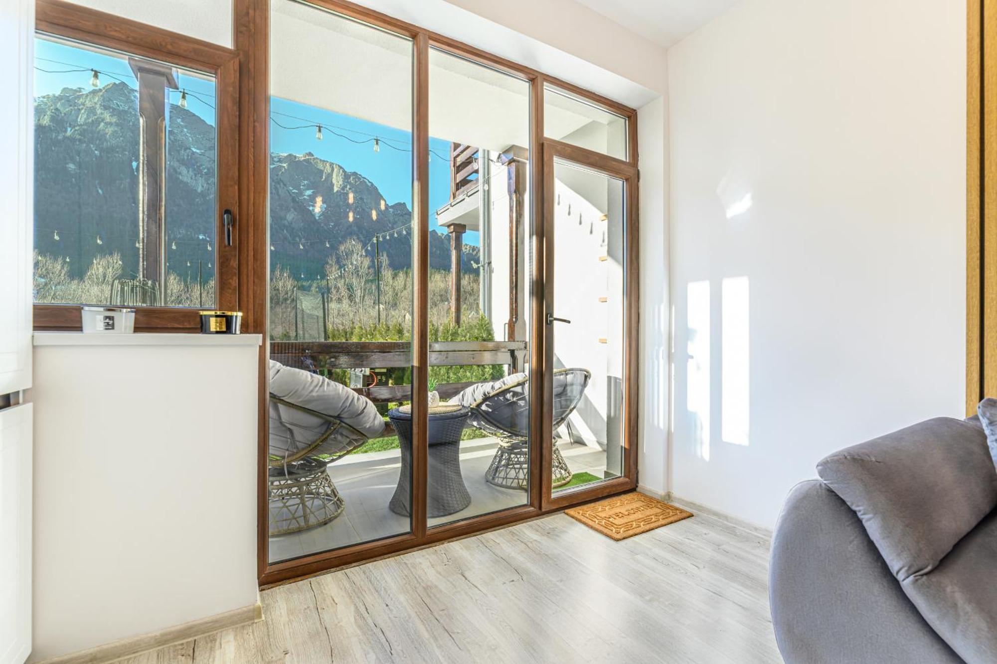 Ama Garden Apartment Buşteni Esterno foto