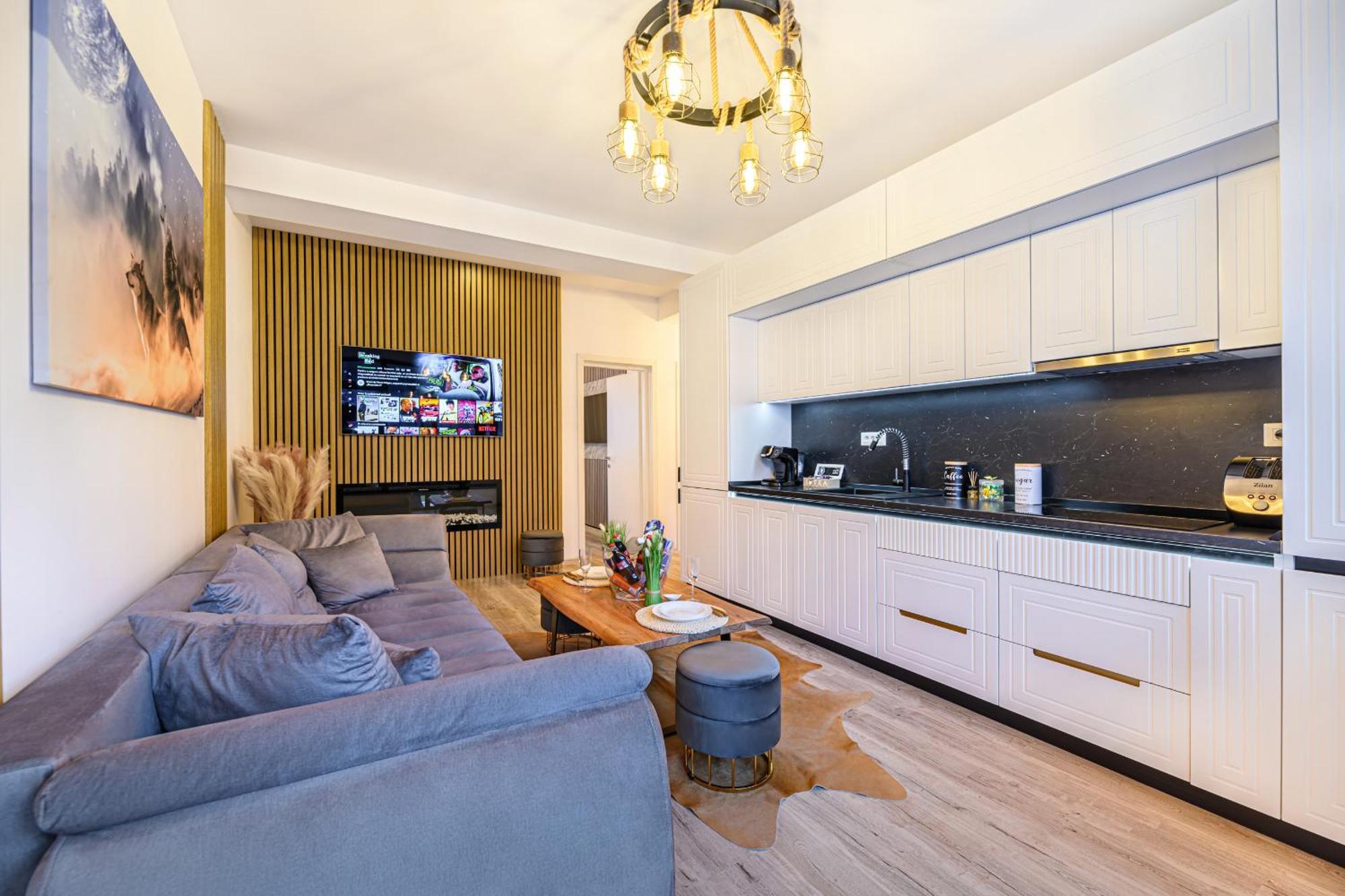 Ama Garden Apartment Buşteni Esterno foto