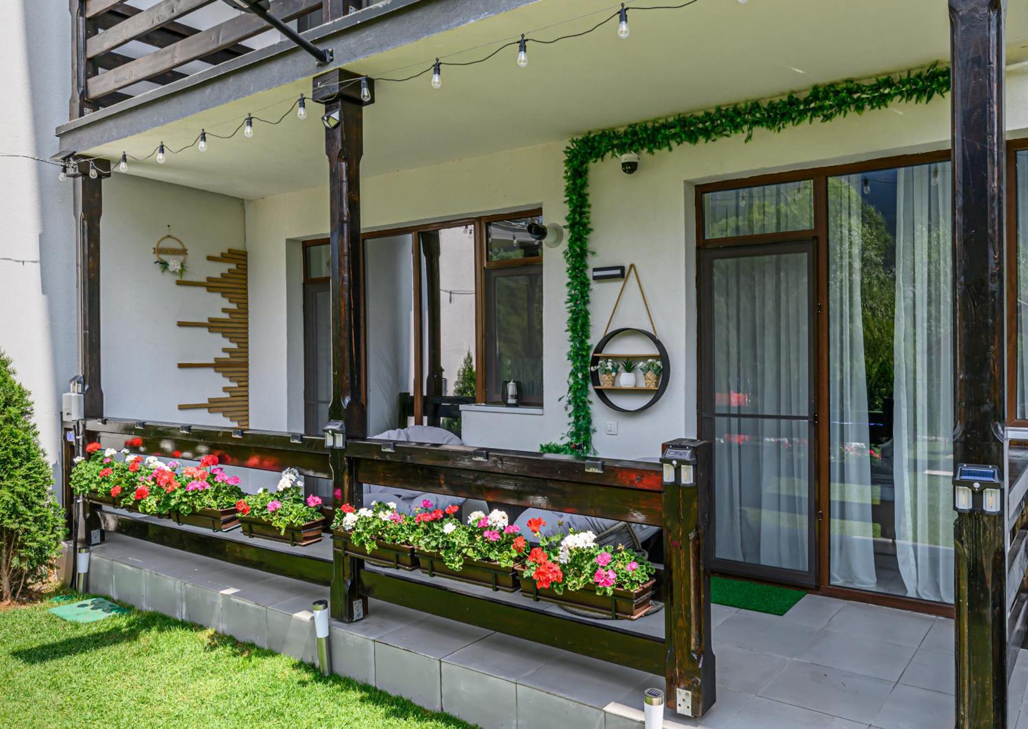 Ama Garden Apartment Buşteni Esterno foto