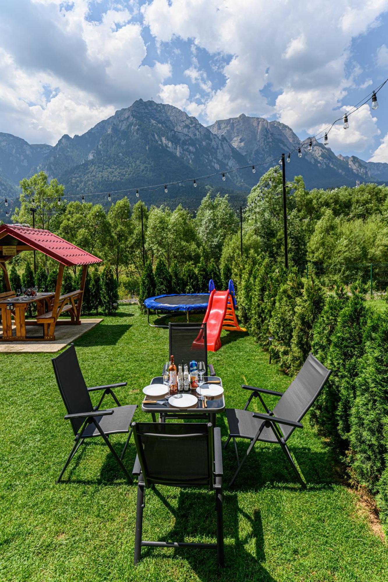 Ama Garden Apartment Buşteni Esterno foto