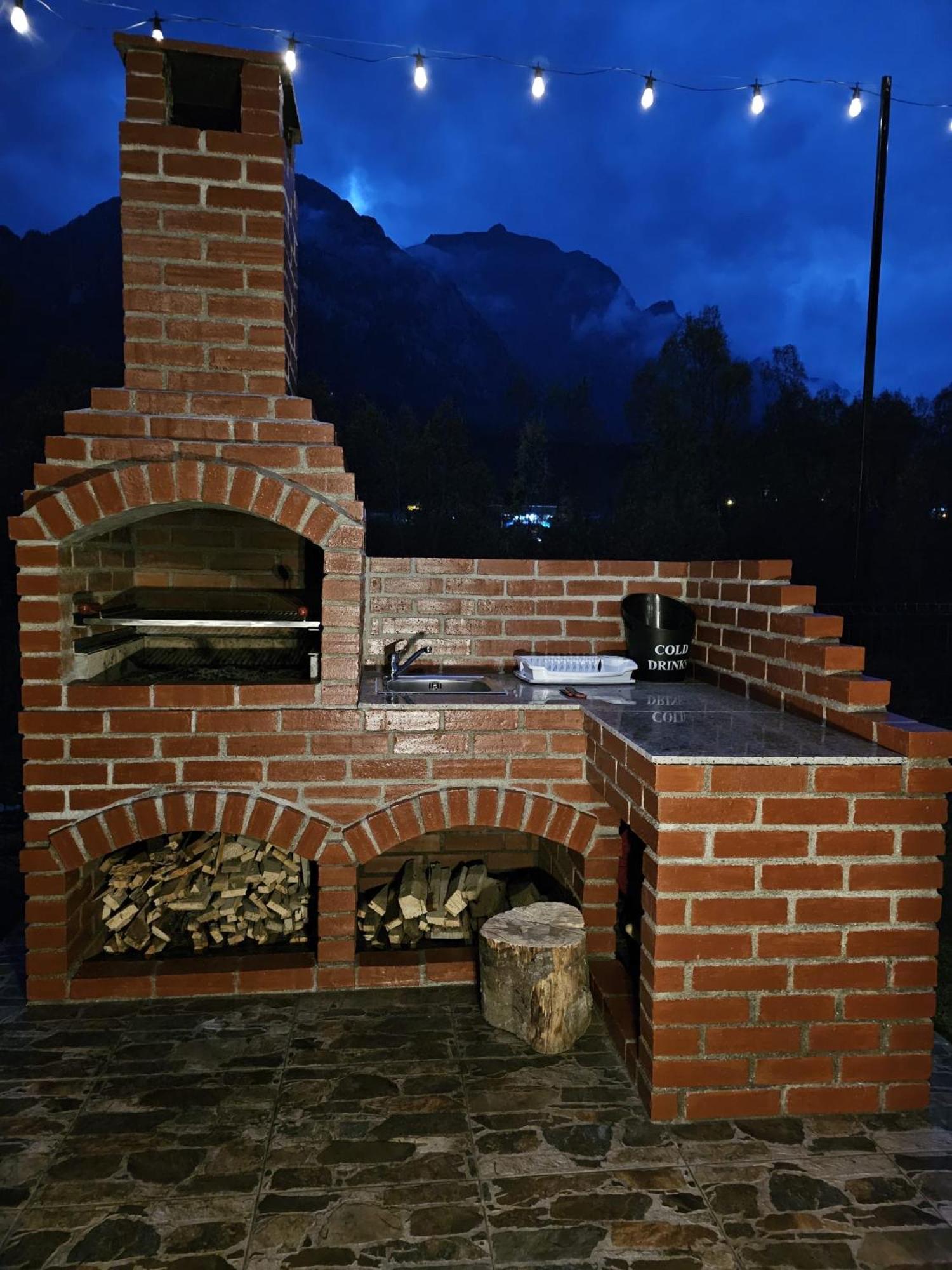 Ama Garden Apartment Buşteni Esterno foto